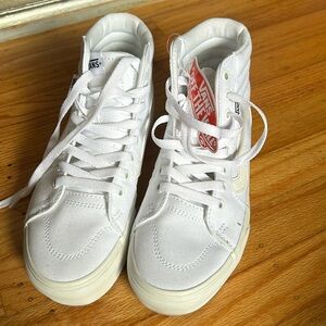 NWOB white high top vans sneakers